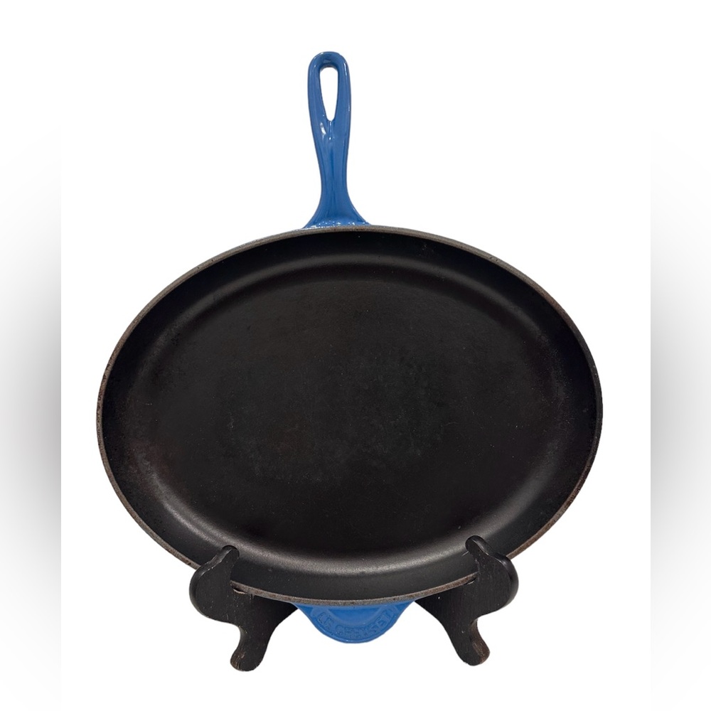 Le creuset 15.75 inches enamel cast iron skillet in color marseille